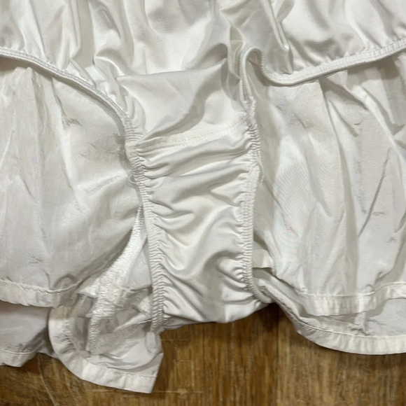 FP Movement Women's The Way Home Shorts White EUC Size Large L Free People Lined - Picture 11 of 17